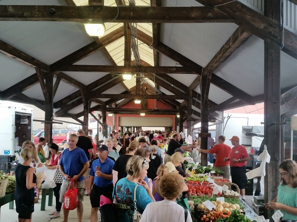 Patrons enjoying the open air market in Downtown Toledo.